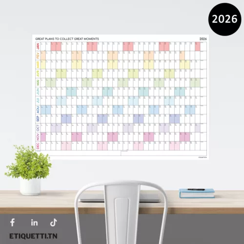 Calendrier annuel mural géant Tunisie – vue complète accrochée au mur